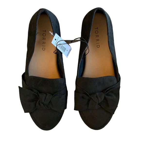 Torrid Women's Black Faux Suede Casual Slip On Front Twist Loafer Size 7 WW NEW - Picture 4 of 7